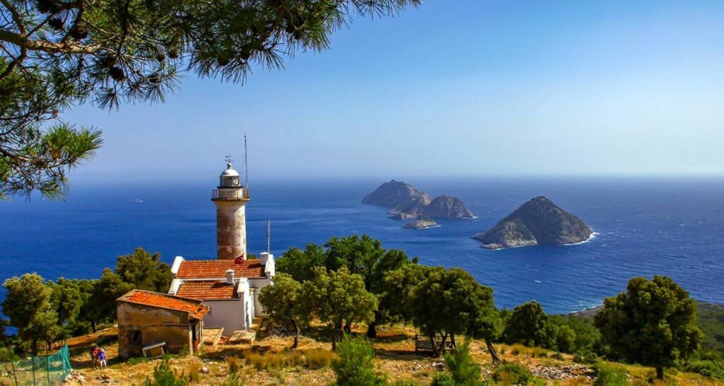 Walk the highlights of the Lycian Way Walk the highlights of the Lycian Way