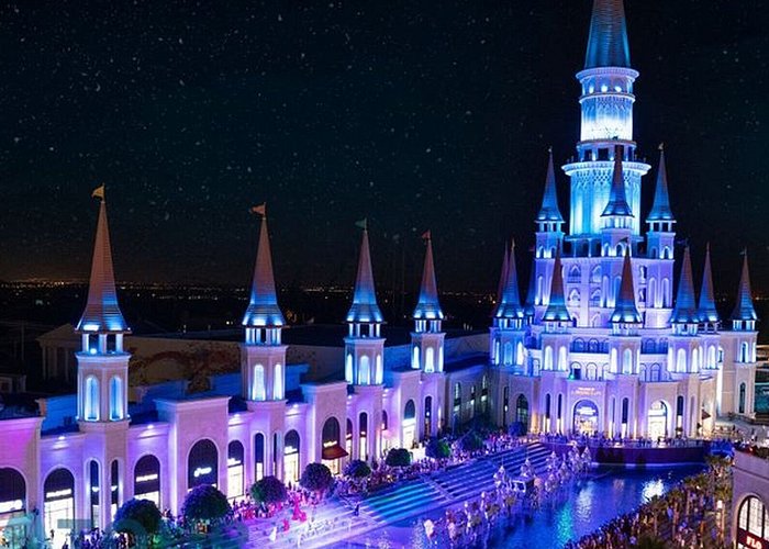 Water Parks
August is the perfect water park month. Land of Legends 